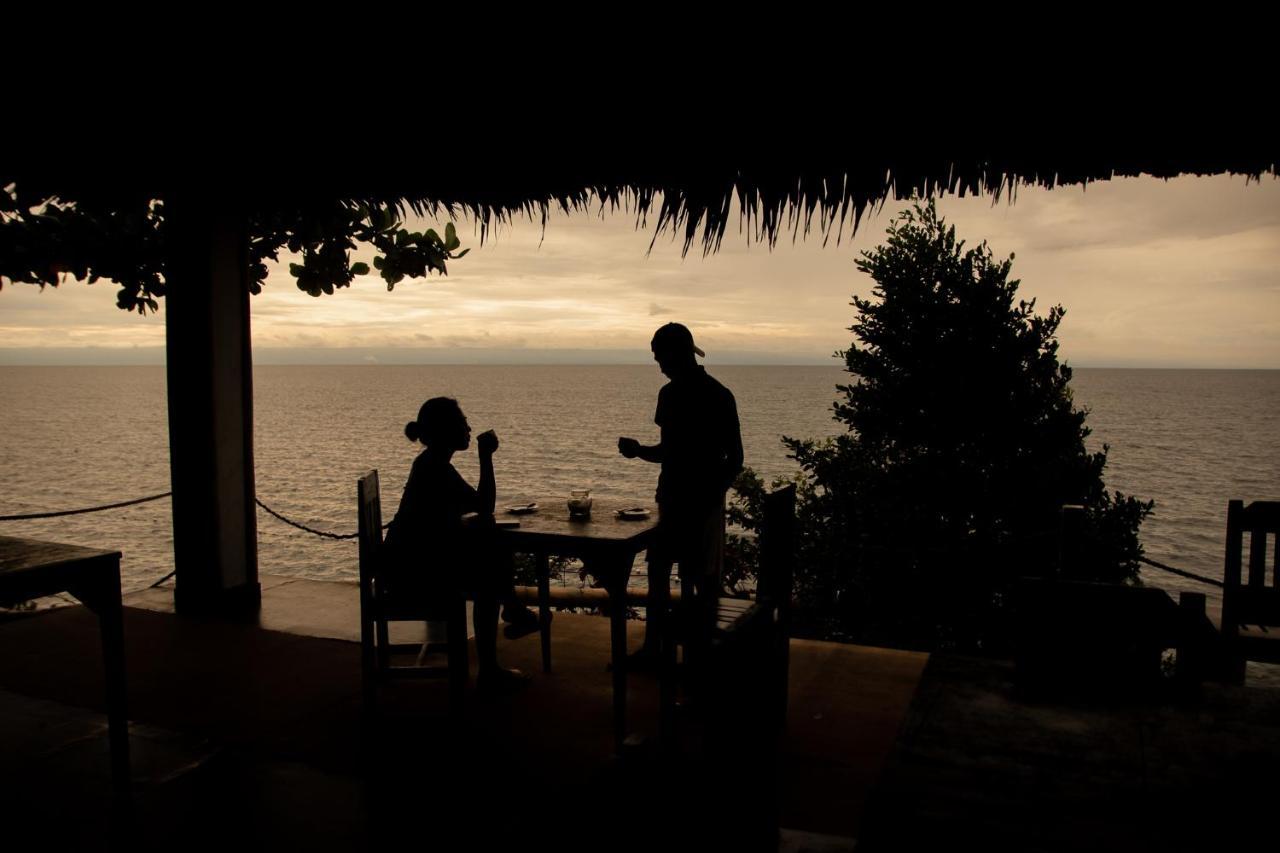 Almira Diving Resort- פנגלאו מראה חיצוני תמונה